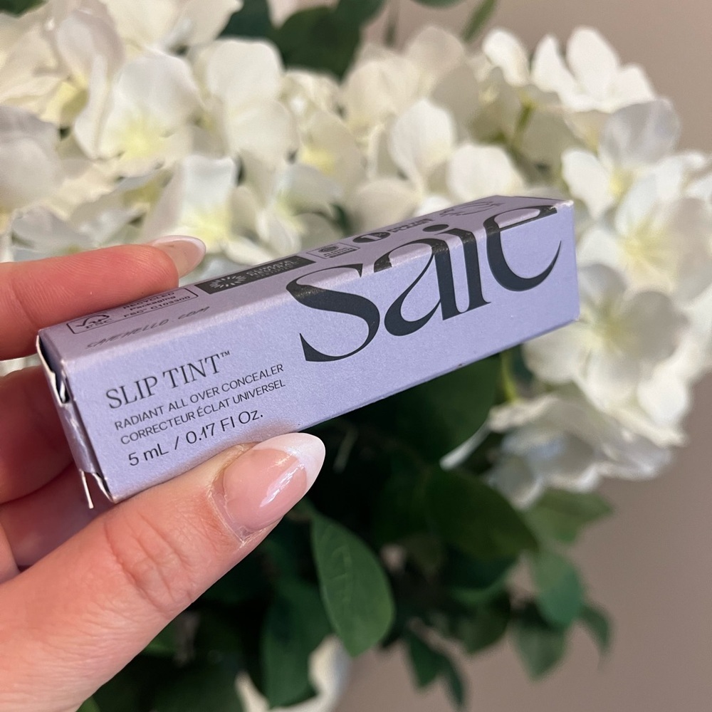 SAIE • SLIP TINT RADIANT ALL OVER CONCEALER • SHADE 20 - Picture 1 of 5